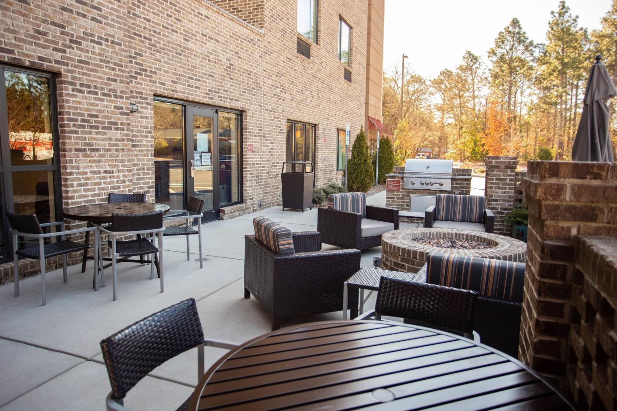 Towneplace Suites By Marriott Southern Pines Aberdeen Exterior foto